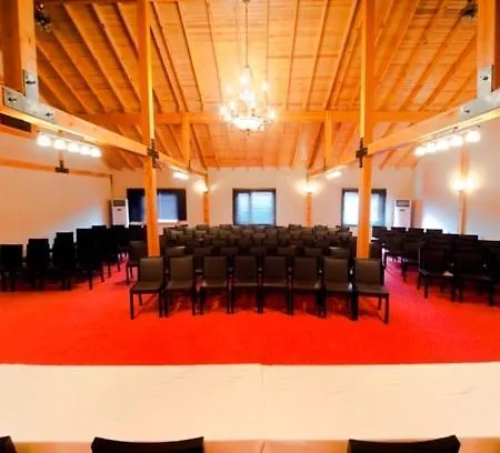 Airport Durusu Club 4*