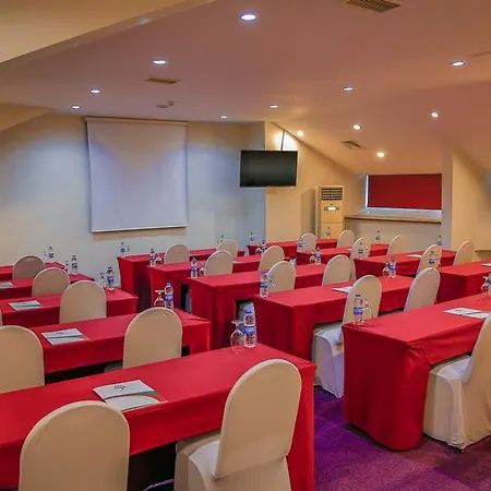 Istanbul Airport Club Hotel