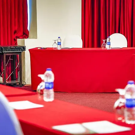 Hotel Istanbul Airport Club 2*