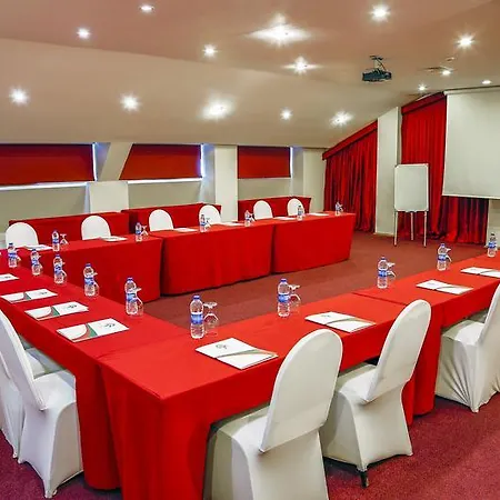 Hotel Istanbul Airport Club 2*