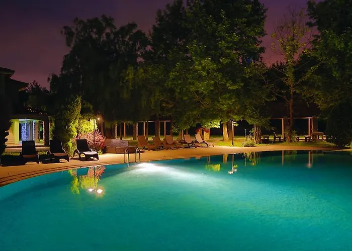 Airport Durusu Club Hotel 4*